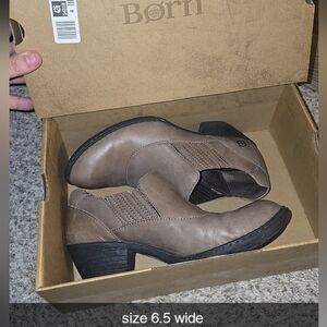 Born Women's Brown Leather Shoes
